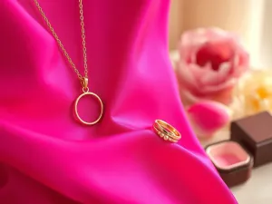 Jaka biżuteria do fuksjowej sukienki? Porady stylistek
