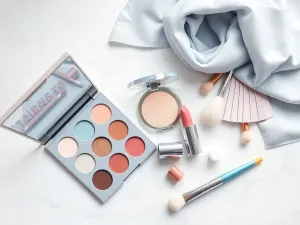 Rozpoznaj chłodne lato typ urody – cechy i makijaż